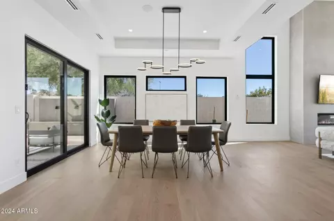Dining - 1819 E Myrtle Ave, Phoenix, AZ 85020 photo 4 of 4