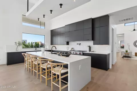 Kitchen - 1819 E Myrtle Ave, Phoenix, AZ 85020 photo 2 of 5
