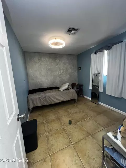 839 S 30th Dr, Phoenix, AZ 85009 photo 5