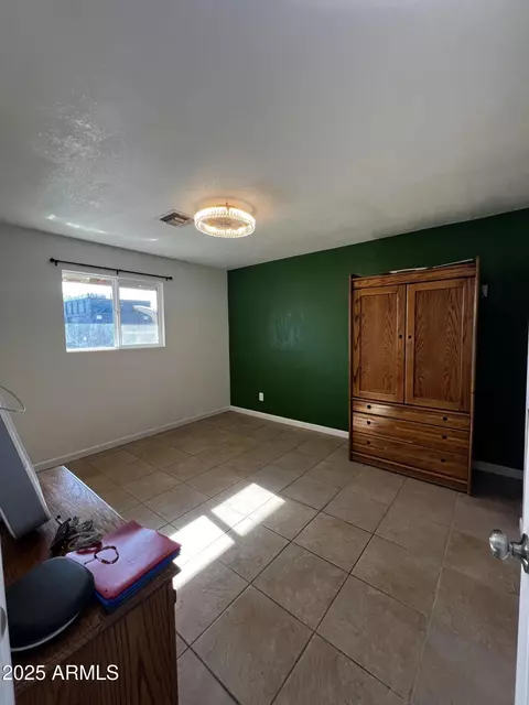 839 S 30th Dr, Phoenix, AZ 85009 photo 6