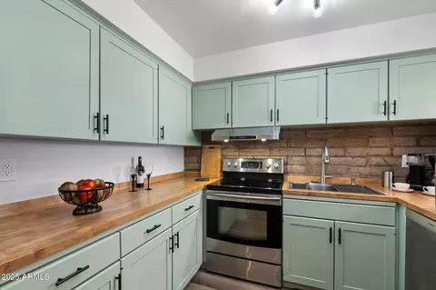 27250 N 64th St #8, Scottsdale, AZ 85266