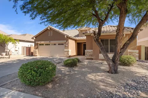 17826 W Port Royale Ln, Surprise, AZ 85388