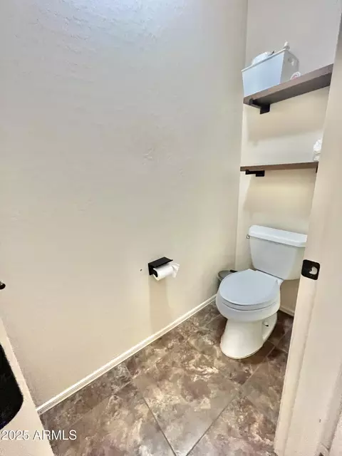 Bath - 867 S Del Rio Ct, Apache Junction, AZ 85120 photo 4 of 6