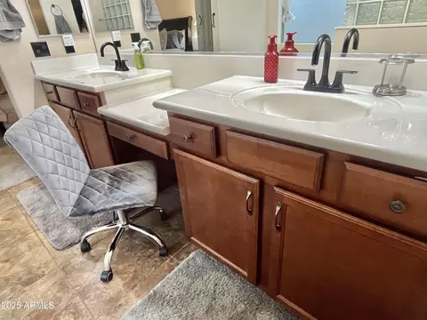 Bath - 867 S Del Rio Ct, Apache Junction, AZ 85120 photo 3 of 6