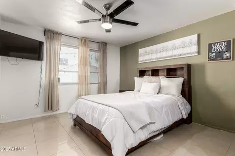 4043 E Burgess Ln, Phoenix, AZ 85042 photo 12
