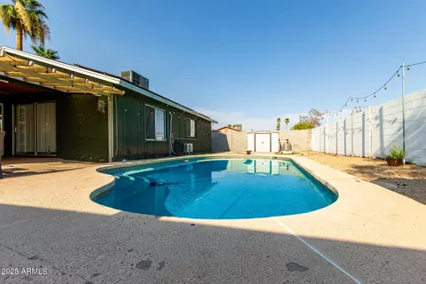4043 E Burgess Ln, Phoenix, AZ 85042 photo 31