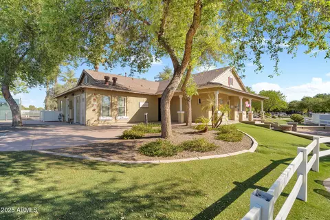 Exterior - 3111 E Hobart St, Gilbert, AZ 85296 photo 12 of 18