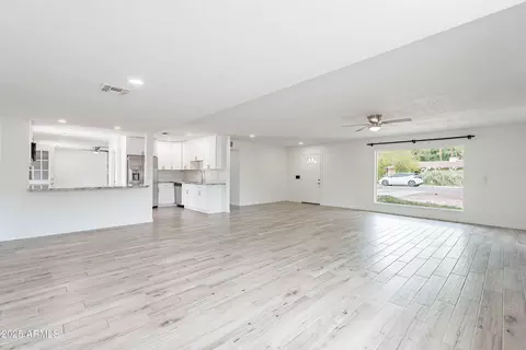 3743 E Coronado Rd, Phoenix, AZ 85008 photo 9
