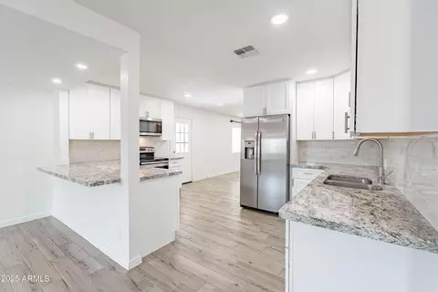 3743 E Coronado Rd, Phoenix, AZ 85008 photo 12