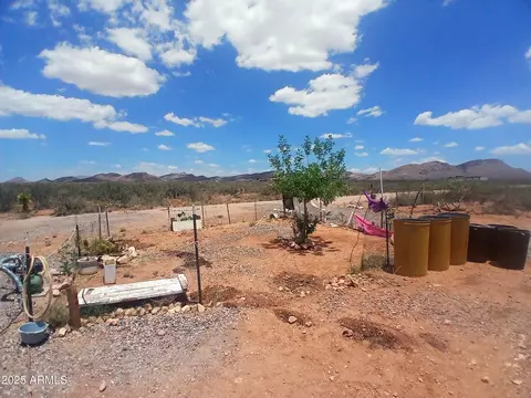 Exterior - 3283 E Calle Los Vientos --, Douglas, AZ 85607 photo 2 of 5