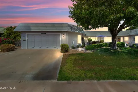 10420 W Loma Blanca Dr, Sun City, AZ 85351
