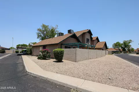 4830 W Manzanita Dr, Glendale, AZ 85302