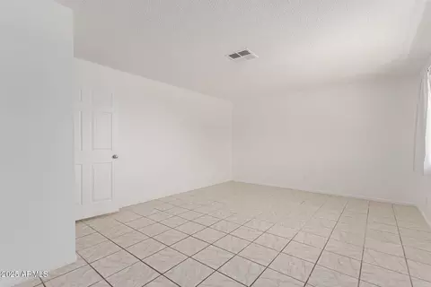 Living - 8437 S 5th Dr, Phoenix, AZ 85041 photo 1 of 4