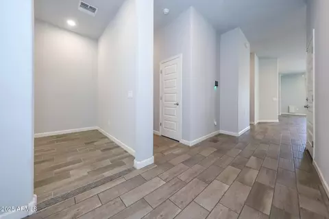 522 W Weldon St, Vail, AZ 85641 photo 3