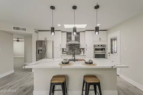 Kitchen - 2039 E Stanford Dr, Tempe, AZ 85283 photo 3 of 7