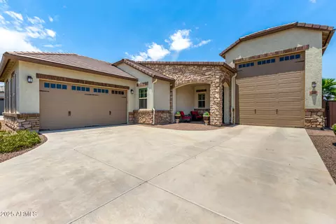 17288 W Laurie Ln, Waddell, AZ 85355