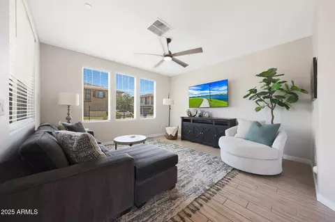 4100 S Pinelake Way #104, Chandler, AZ 85249