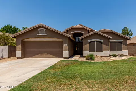 2236 E Saratoga St, Gilbert, AZ 85296