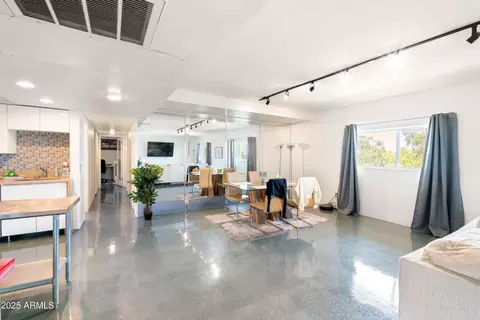 353 E Thomas Rd #C501, Phoenix, AZ 85012