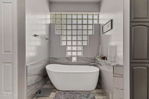 Bath - 4386 E Harwell Ct, Gilbert, AZ 85234 photo 6 of 6
