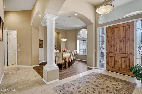 Entry Way - 4386 E Harwell Ct, Gilbert, AZ 85234 photo 3 of 8