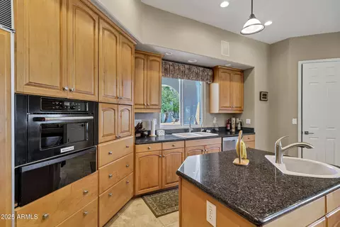 Kitchen - 4386 E Harwell Ct, Gilbert, AZ 85234 photo 7 of 8