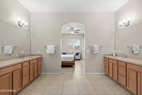 Bath - 2040 E Geronimo St, Chandler, AZ 85225 photo 1 of 4