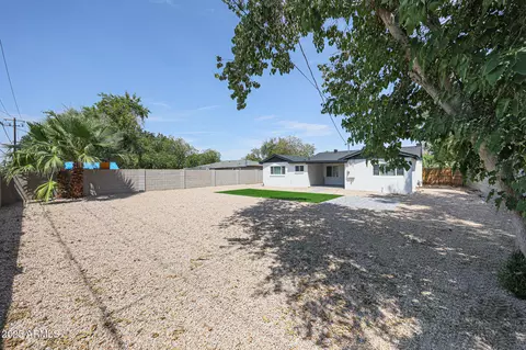Exterior - 3239 E Virginia Ave, Phoenix, AZ 85008 photo 5 of 8