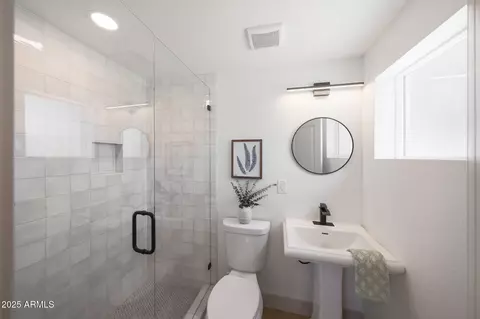 Bath - 3239 E Virginia Ave, Phoenix, AZ 85008 photo 3 of 3