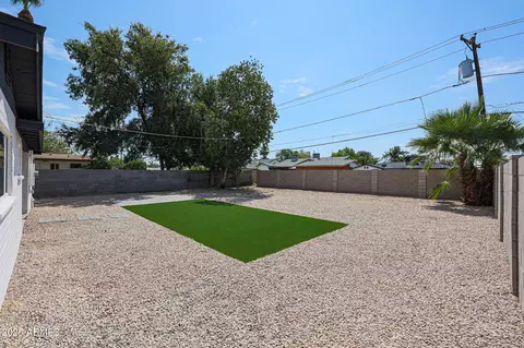 Exterior - 3239 E Virginia Ave, Phoenix, AZ 85008 photo 8 of 8