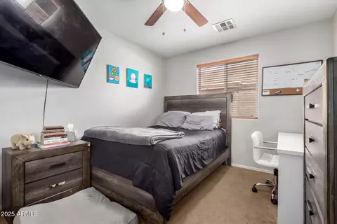 Bedroom - 4620 S 24th Ln, Phoenix, AZ 85041 photo 5 of 6