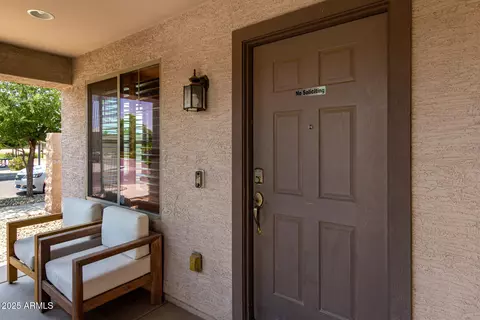 Exterior - 4620 S 24th Ln, Phoenix, AZ 85041 photo 2 of 5