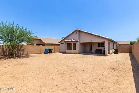 Exterior - 4620 S 24th Ln, Phoenix, AZ 85041 photo 3 of 5