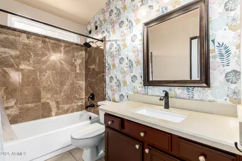 Bath - 2326 E Mallard Ct, Gilbert, AZ 85234 photo 3 of 4