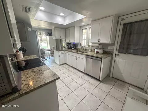 Kitchen - 2125 N Recker Rd, Mesa, AZ 85215 photo 4 of 4