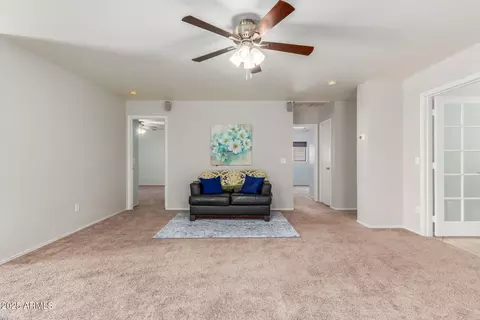 Living - 10955 E Flossmoor Ave, Mesa, AZ 85208 photo 2 of 3