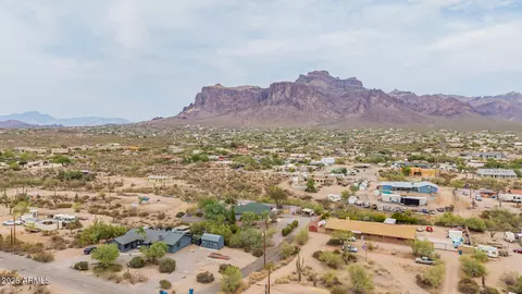 View/Area - 1061 N Arroya Rd, Apache Junction, AZ 85119 photo 11 of 13