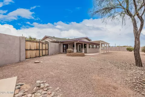 Exterior - 1061 N Arroya Rd, Apache Junction, AZ 85119 photo 9 of 12