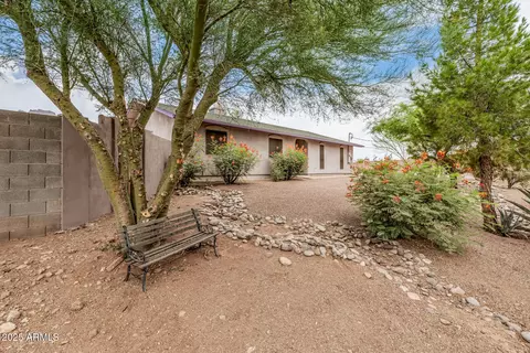 Exterior - 1061 N Arroya Rd, Apache Junction, AZ 85119 photo 2 of 12
