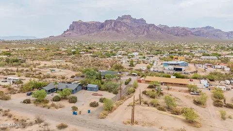 View/Area - 1061 N Arroya Rd, Apache Junction, AZ 85119 photo 9 of 13