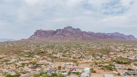 View/Area - 1061 N Arroya Rd, Apache Junction, AZ 85119 photo 8 of 13