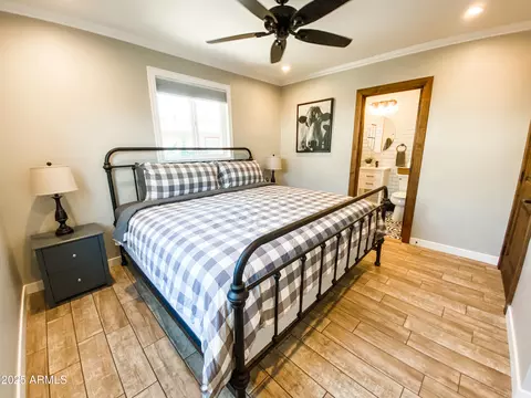Bedroom - 1901 E Ocotillo Rd, Phoenix, AZ 85016 photo 6 of 11