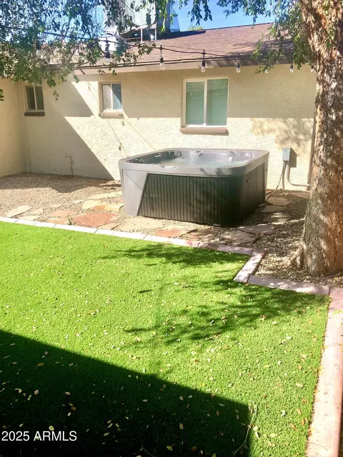 Exterior - 1901 E Ocotillo Rd, Phoenix, AZ 85016 photo 7 of 10