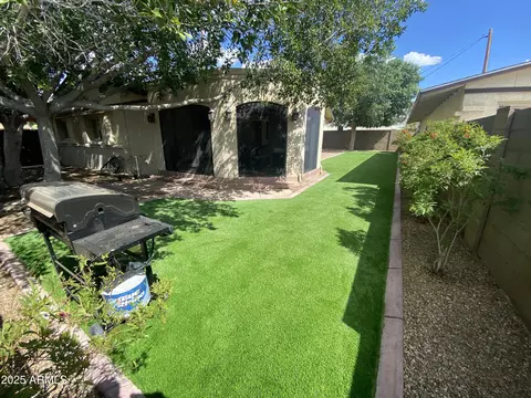 Exterior - 1901 E Ocotillo Rd, Phoenix, AZ 85016 photo 5 of 10