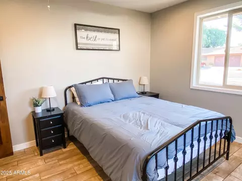 Bedroom - 1901 E Ocotillo Rd, Phoenix, AZ 85016 photo 7 of 11