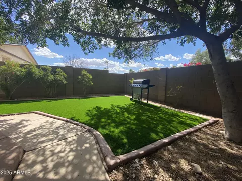Exterior - 1901 E Ocotillo Rd, Phoenix, AZ 85016 photo 4 of 10
