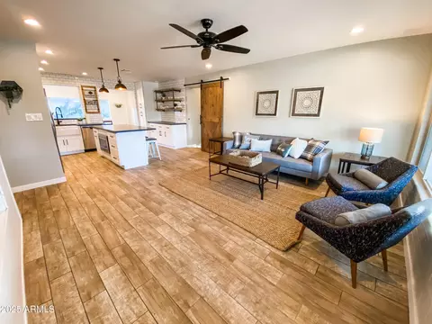Living - 1901 E Ocotillo Rd, Phoenix, AZ 85016 photo 1 of 5