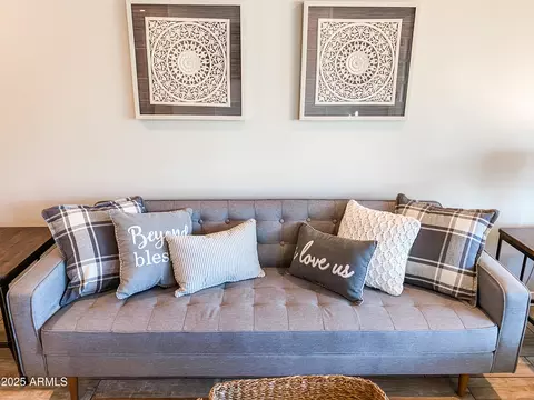 Living - 1901 E Ocotillo Rd, Phoenix, AZ 85016 photo 3 of 5