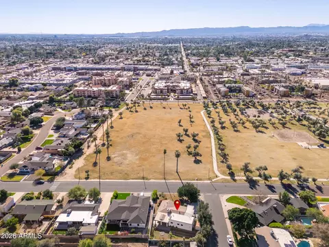 View/Area - 3002 E Glenrosa Ave, Phoenix, AZ 85016 photo 6 of 19