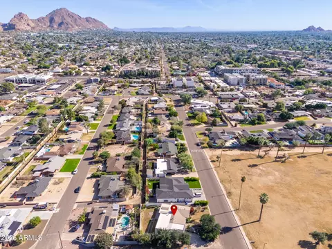 View/Area - 3002 E Glenrosa Ave, Phoenix, AZ 85016 photo 7 of 19
